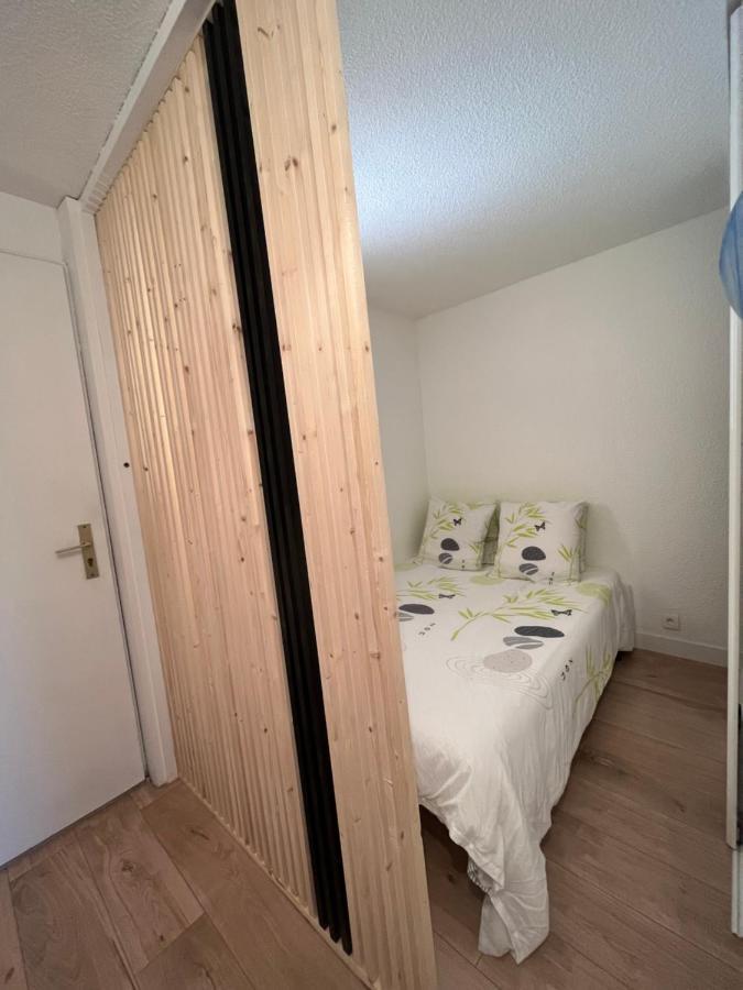 Appartement 2 Pieces En Rez De Jardin Avec Parking Et Piscine Вильнёв-Лубе Экстерьер фото